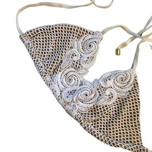 Beach Bunny Bikini Top